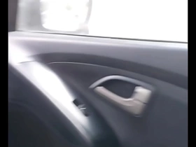 Trabajando de taxista caliente