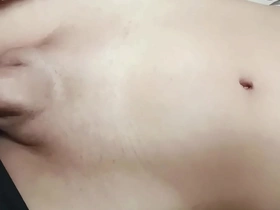 ズボンを脱ぐとかわいい包茎パイパンちんぽが頭を出す